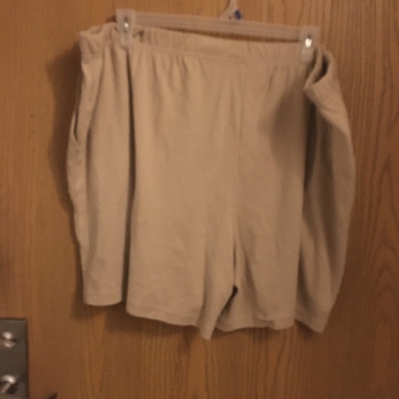 𝅺ROMANS Womens tan/brown shorts 4x A-14 - Picture 2 of 4